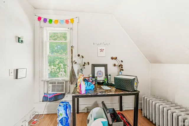 $194,900 | 122 Crescent Street, Goshen, IN 46528