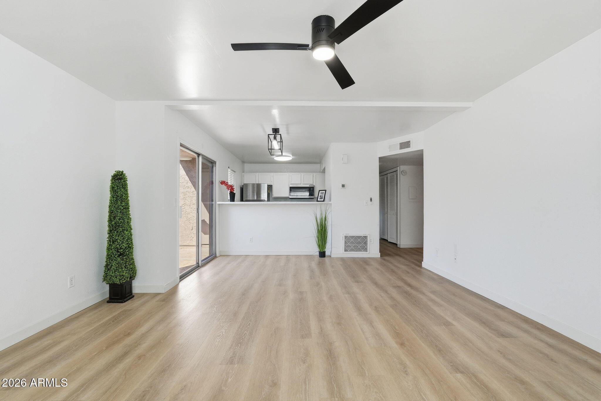 623 West Guadalupe Road, Unit 180 Mesa, AZ 85210 - Photo 5 of 31 ListerPros_014