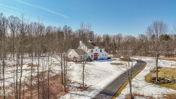$1,849,900 | 13 Saratoga Farm Road, Malta, NY 12020