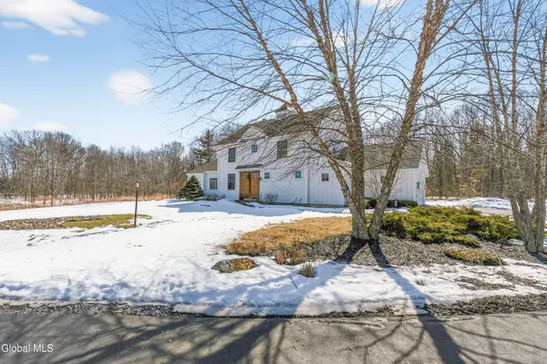 $1,849,900 | 13 Saratoga Farm Road, Malta, NY 12020