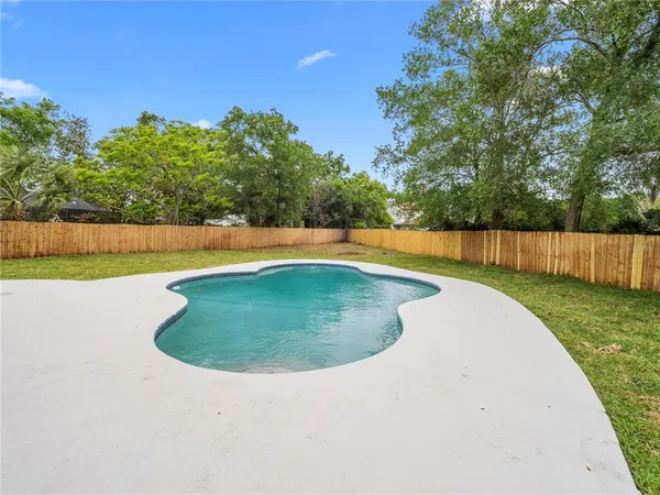 $689,900 | 11315 Carrollwood Estates Drive, Tampa, FL 33618