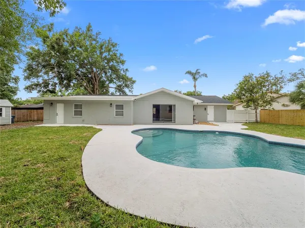 $689,900 | 11315 Carrollwood Estates Drive, Tampa, FL 33618