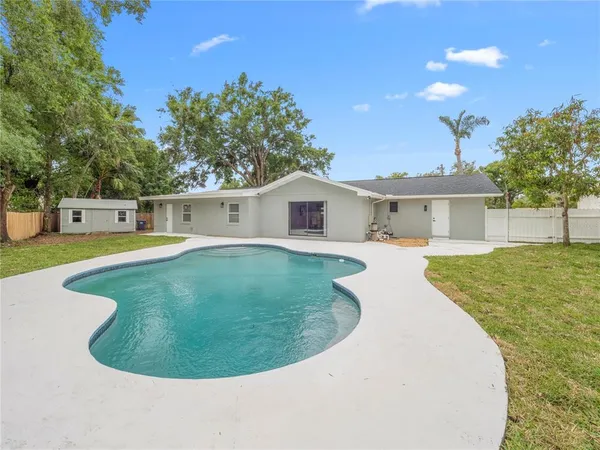 $689,900 | 11315 Carrollwood Estates Drive, Tampa, FL 33618
