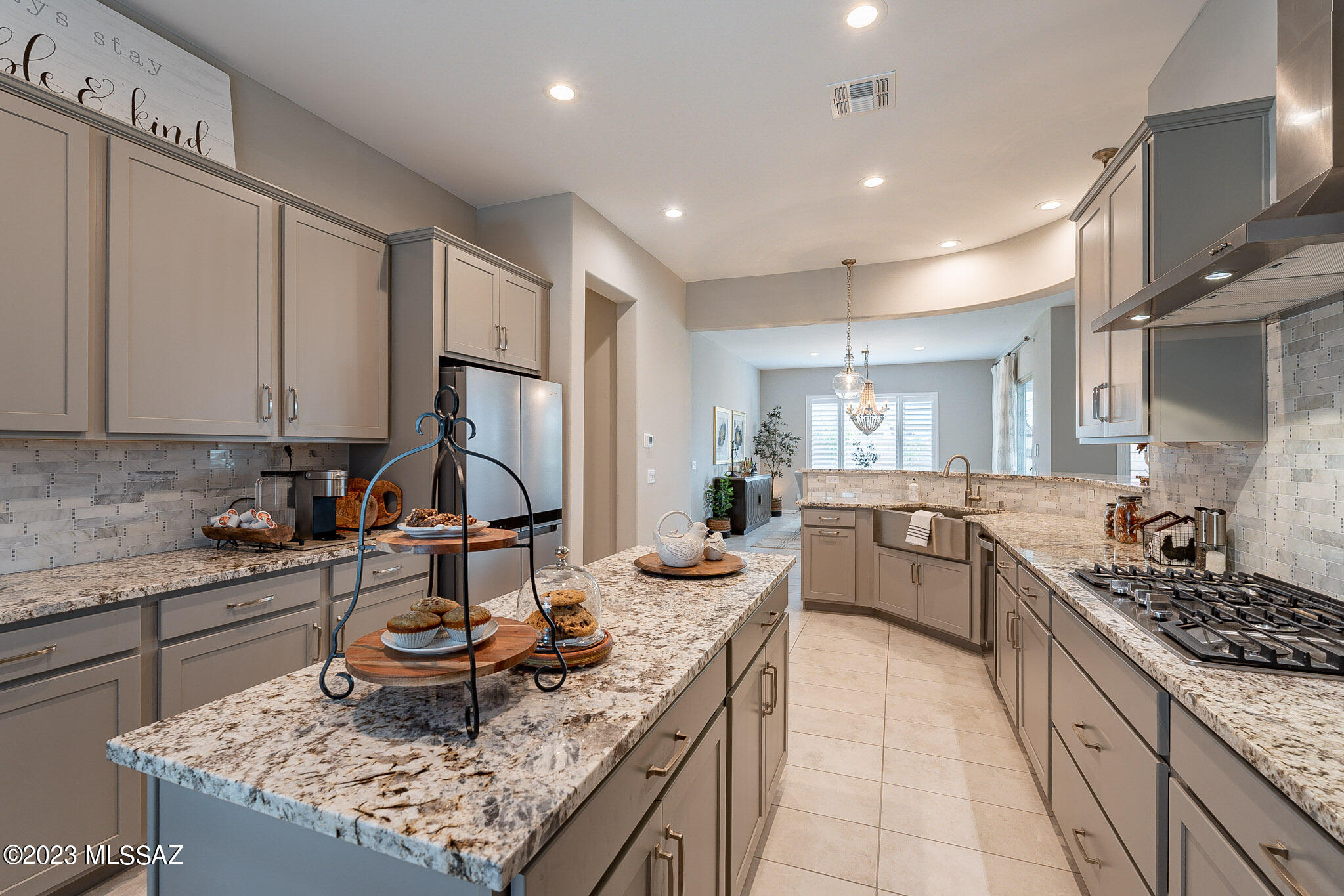 669 East Romsdalen Road Tucson, AZ 85755 - Photo 19 of 49