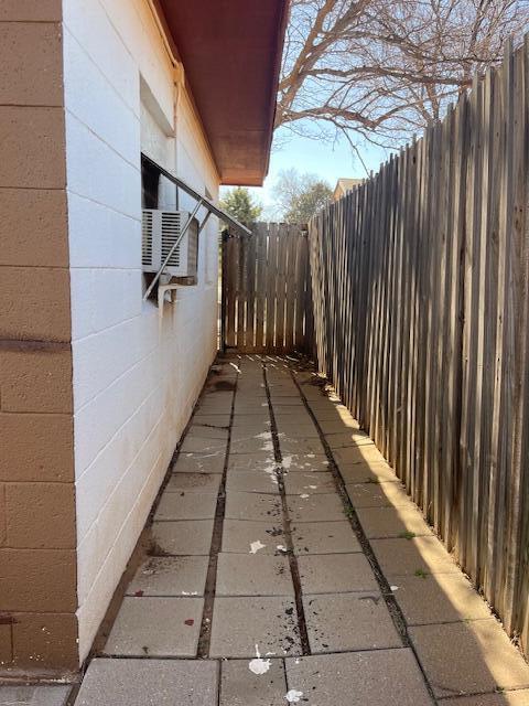 2512 40th Street Lubbock, TX 79413 - Photo 15 of 25 IMG_3728