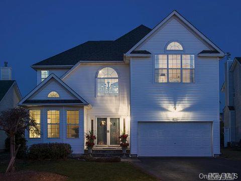 132 Raspberry Court Melville, NY 11747 - Photo 1 of 1 Gallery Image 1