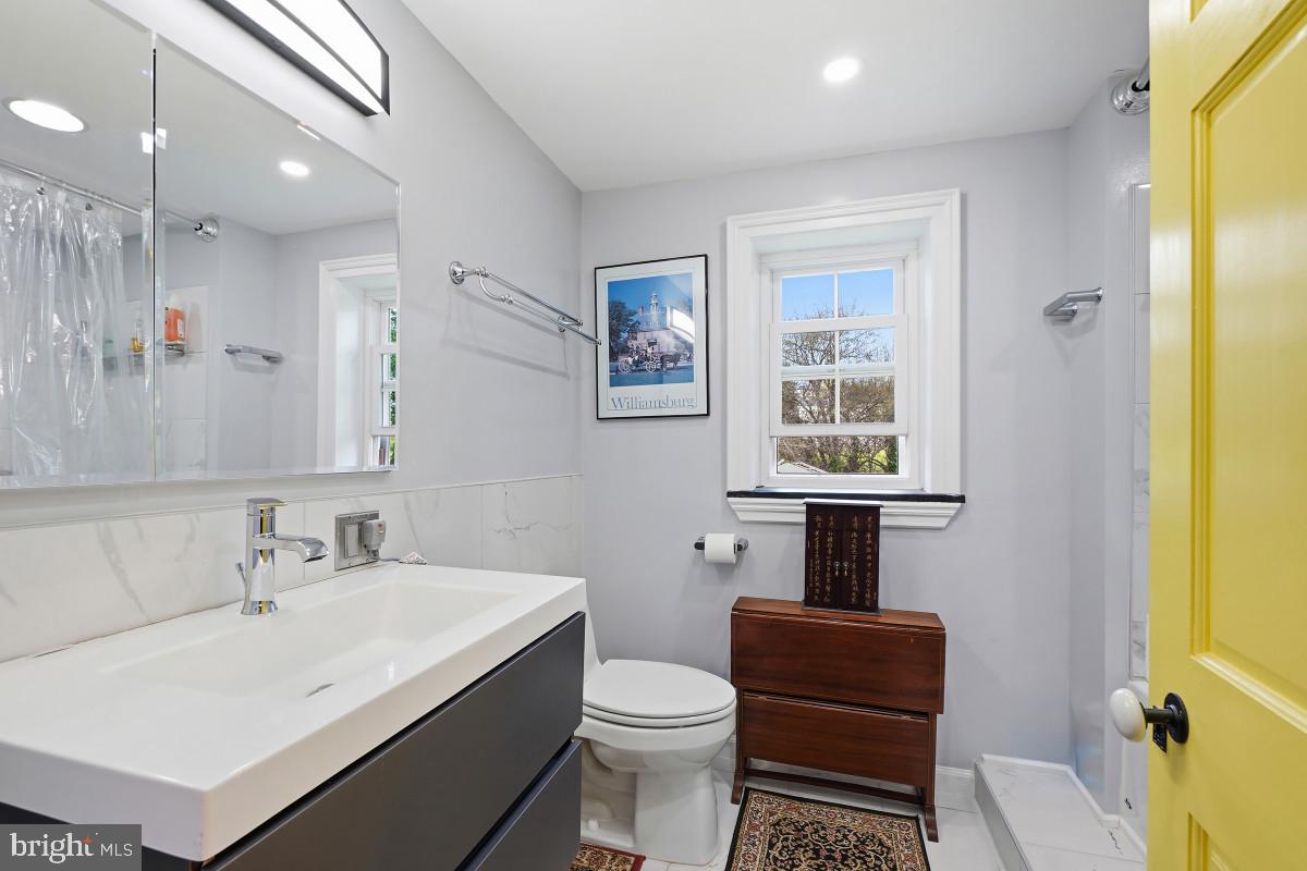 1420 Daisy Road Woodbine, MD 21797 - Photo 20 of 32 Renovated Bathroom