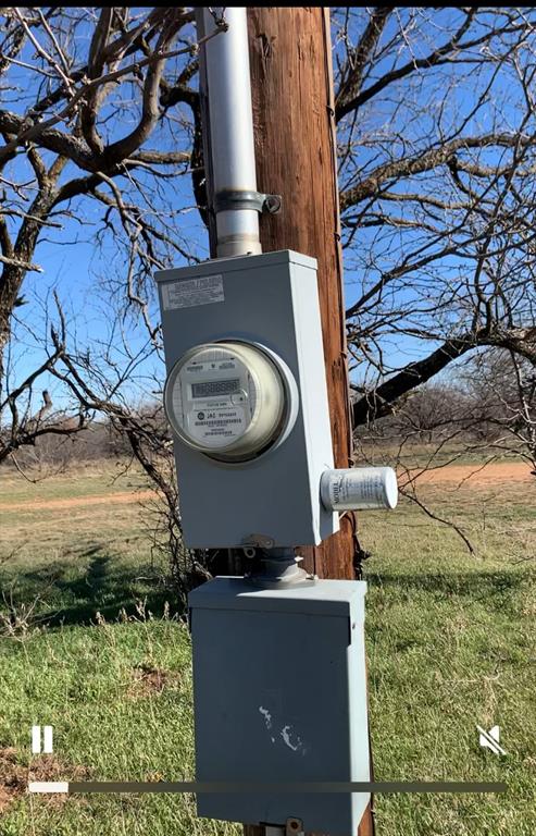 7 Barry Road Henrietta, TX 76365 - Photo 3 of 7 a view of outdoor space