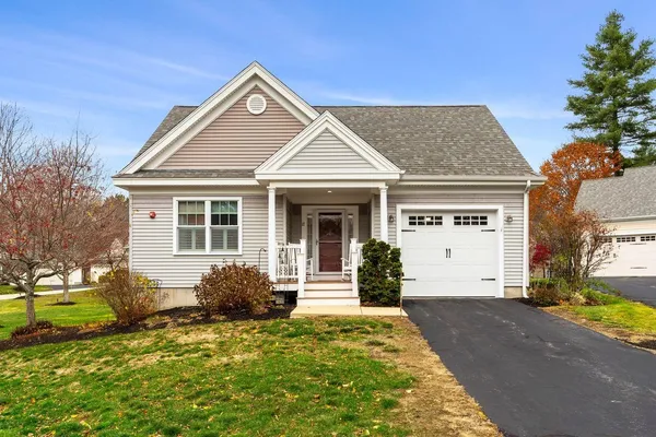 $543,000 | 12 Mill Pond Road, Brentwood, NH 03833