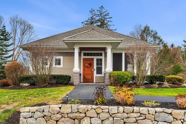 $543,000 | 12 Mill Pond Road, Brentwood, NH 03833