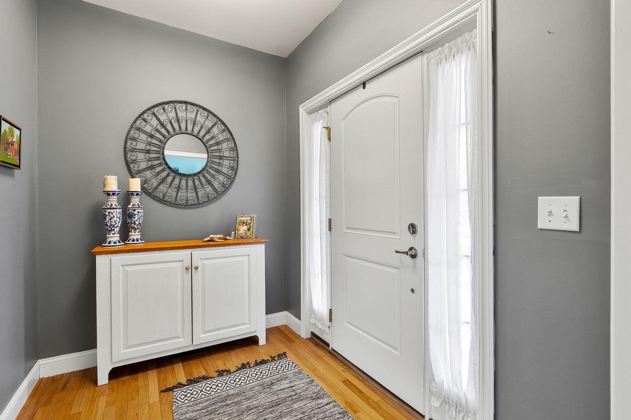 12 Mill Pond Road Brentwood, NH 03833 - Photo 4 of 41