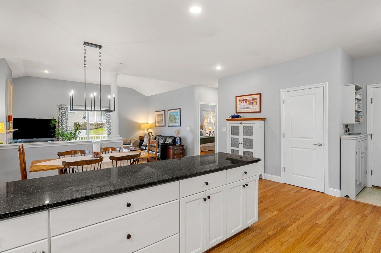 12 Mill Pond Road Brentwood, NH 03833 - Photo 9 of 41