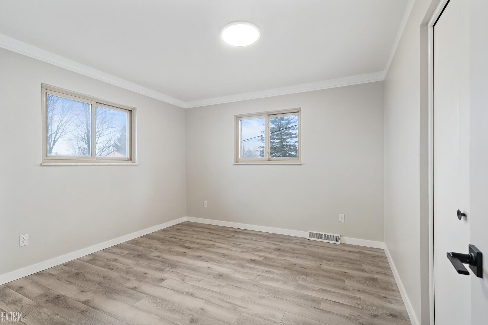 56301 Omo Road Macomb, MI 48042 - Photo 19 of 47