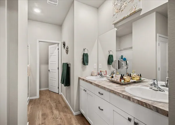 $469,900 | 5904 West Youngstown Lane, Spokane, WA 99208
