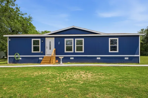 $175,000 | 704 Riley Street, Rockdale, TX 76567