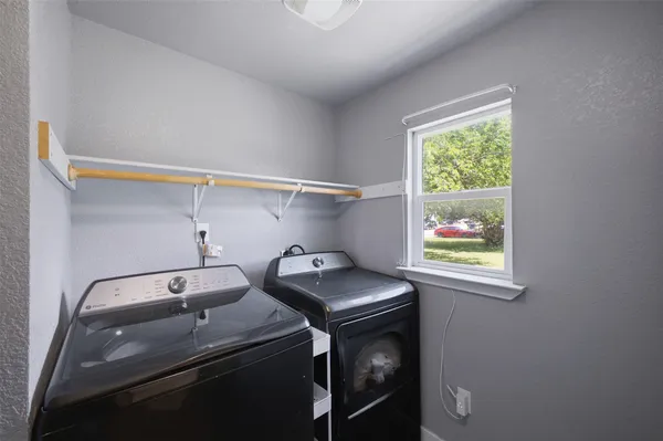 $175,000 | 704 Riley Street, Rockdale, TX 76567