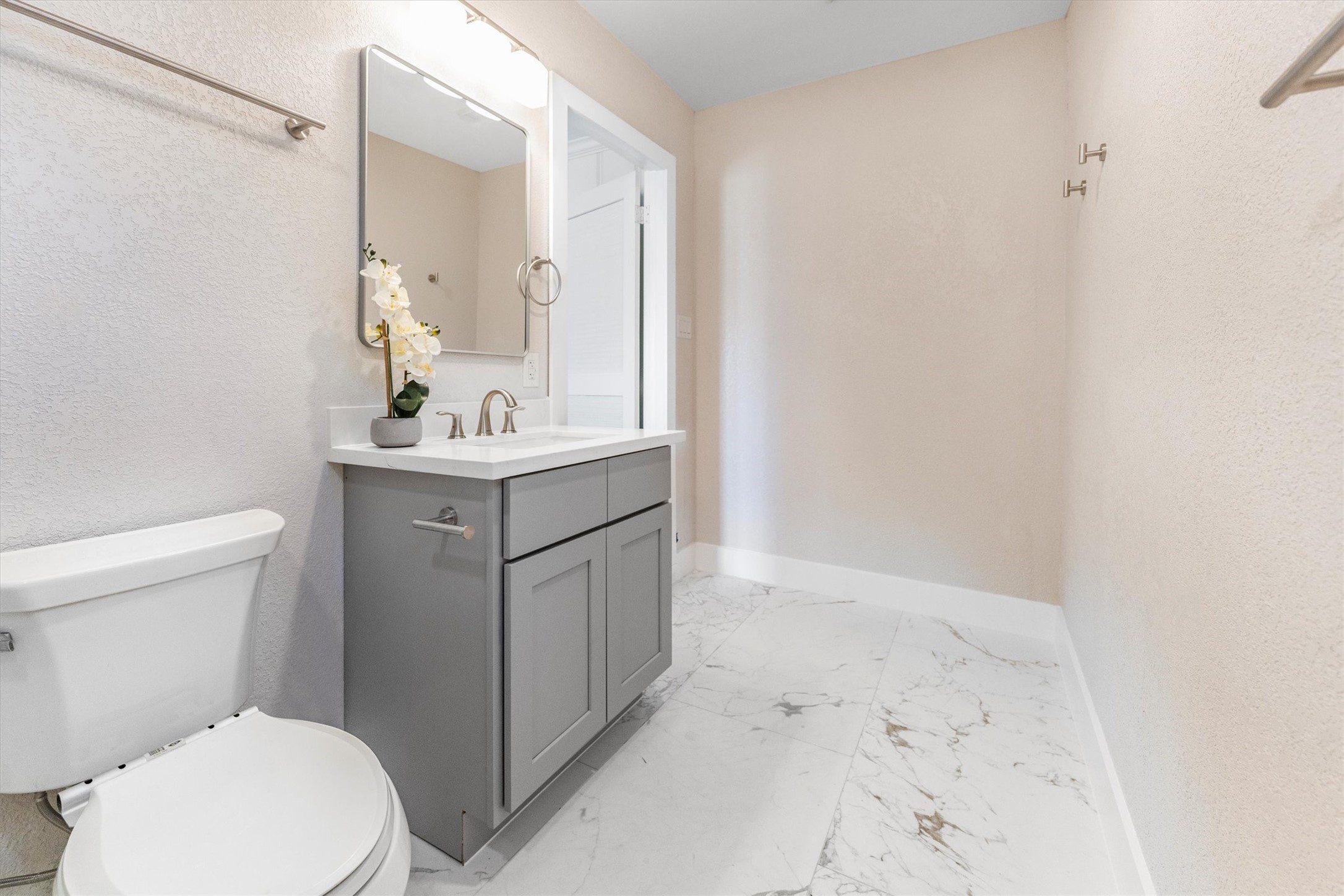 1062 Lamonte Lane Houston, TX 77018 - Photo 37 of 49