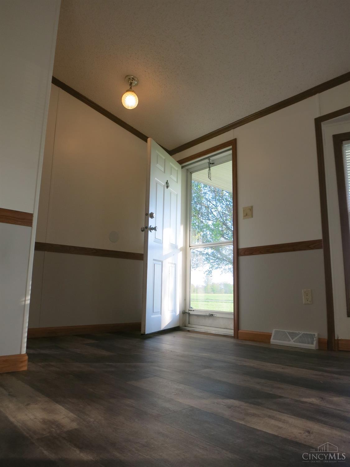 3636 Lucas Road Blanchester, OH 45107 - Photo 10 of 29 Gallery Image 10