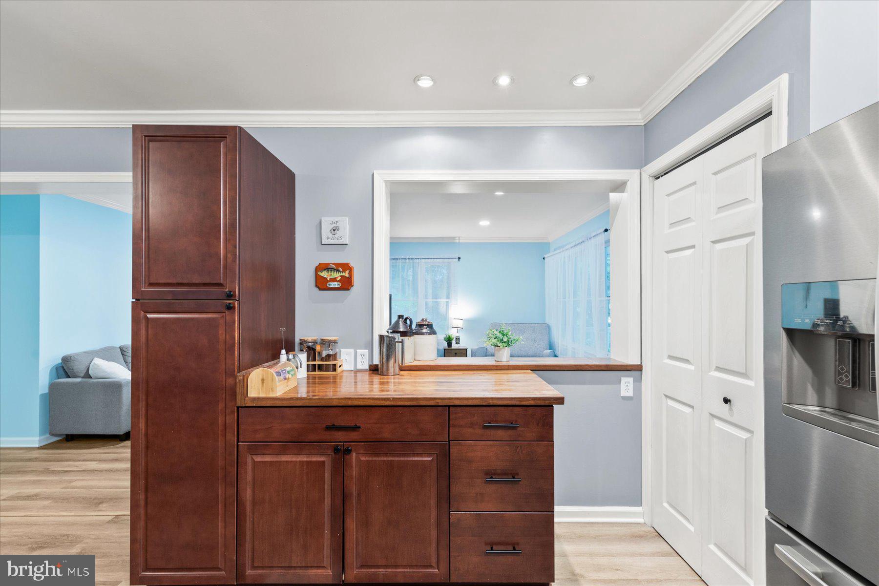 4 Poacher Berlin, MD 21811 - Photo 13 of 45 a bathroom with a sink and a mirror