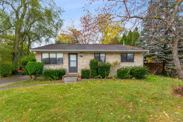 $190,000 | 12111 Inkster Road, Livonia, MI 48150