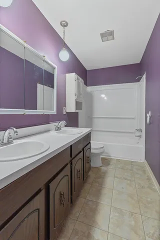 $190,000 | 12111 Inkster Road, Livonia, MI 48150