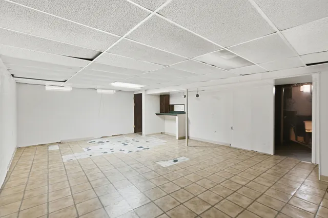 $190,000 | 12111 Inkster Road, Livonia, MI 48150