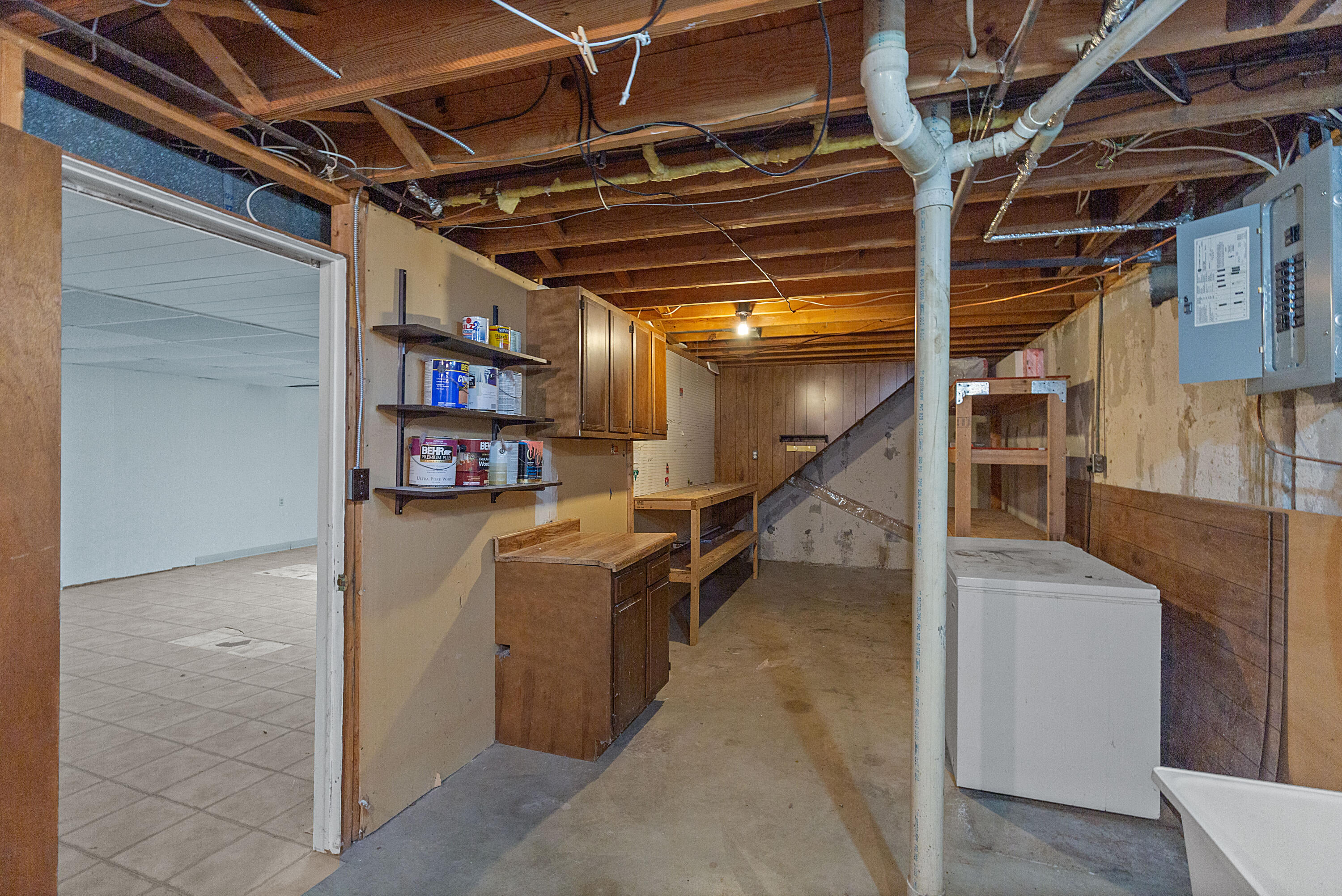 12111 Inkster Road Livonia, MI 48150 - Photo 21 of 25 20