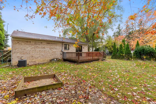 $190,000 | 12111 Inkster Road, Livonia, MI 48150