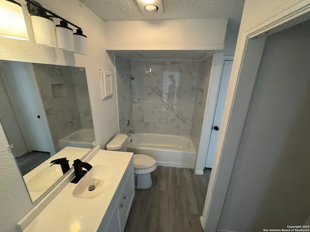 a view of a house with entertaining space