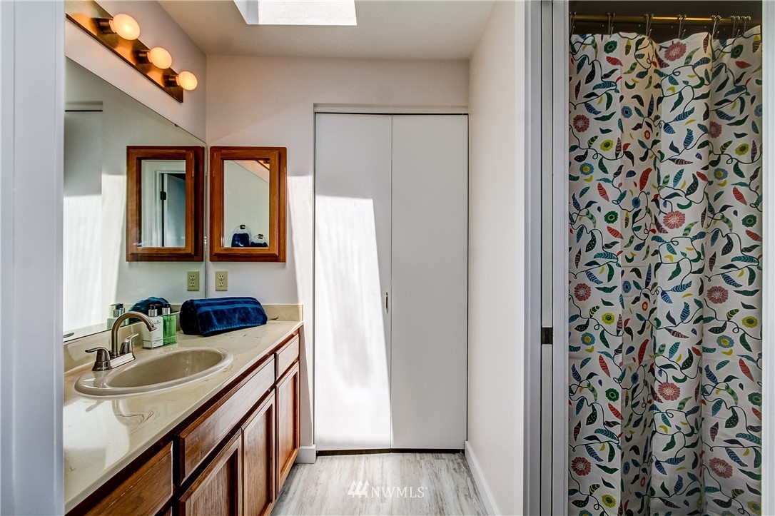 15019 Southeast 138th Place Renton, WA 98059 - Photo 18 of 25 Gallery Image 18