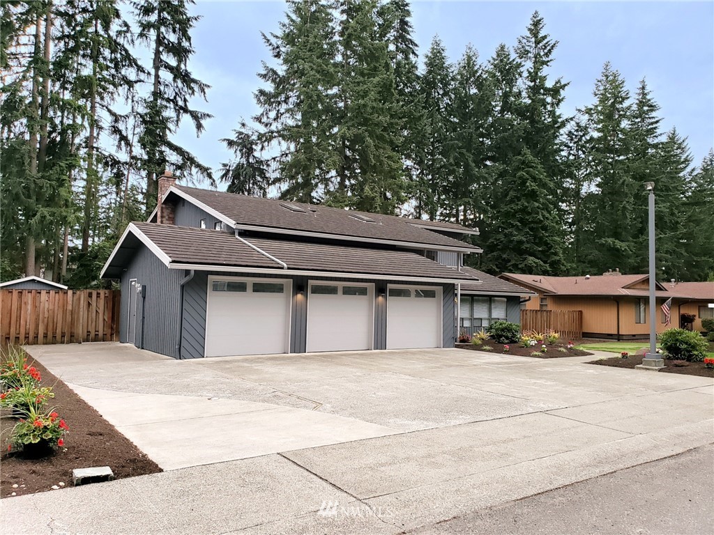 15019 Southeast 138th Place Renton, WA 98059 - Photo 3 of 25 Gallery Image 3