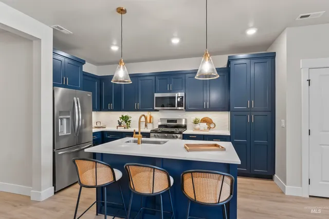 $389,990 | 160 South Koyukuk Avenue, Star, ID 83669