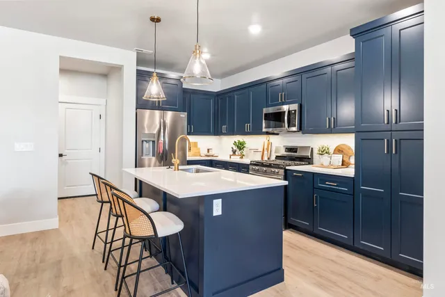 $389,990 | 160 South Koyukuk Avenue, Star, ID 83669