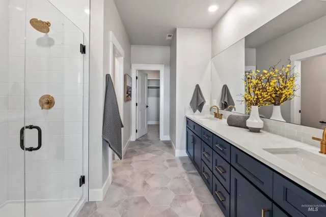 $389,990 | 160 South Koyukuk Avenue, Star, ID 83669