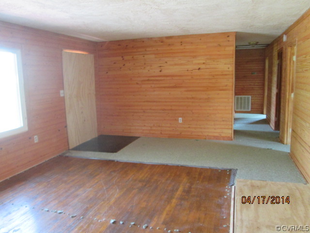 6404 George Town Road Waverly, VA 23890 - Photo 2 of 10 Gallery Image 2