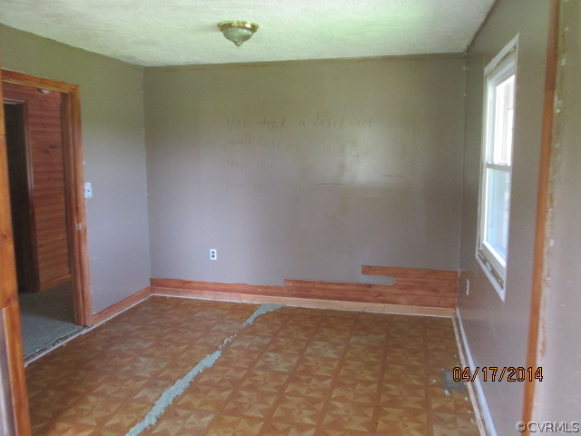 6404 George Town Road Waverly, VA 23890 - Photo 6 of 10 Gallery Image 6