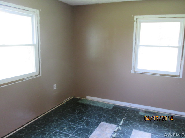 6404 George Town Road Waverly, VA 23890 - Photo 8 of 10 Gallery Image 8