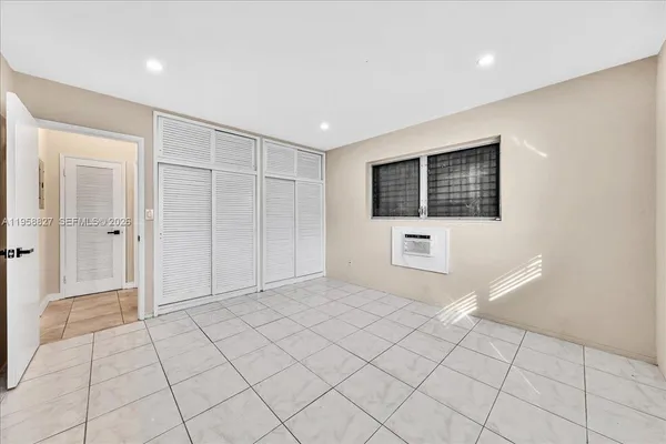 $1,750 | 707 South 19th Avenue, Unit 9, Hollywood, FL 33020