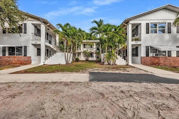 $1,750 | 707 South 19th Avenue, Unit 9, Hollywood, FL 33020