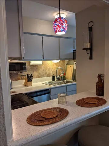 $1,295 | 3000 Guadalupe Street, Unit 304, Austin, TX 78705