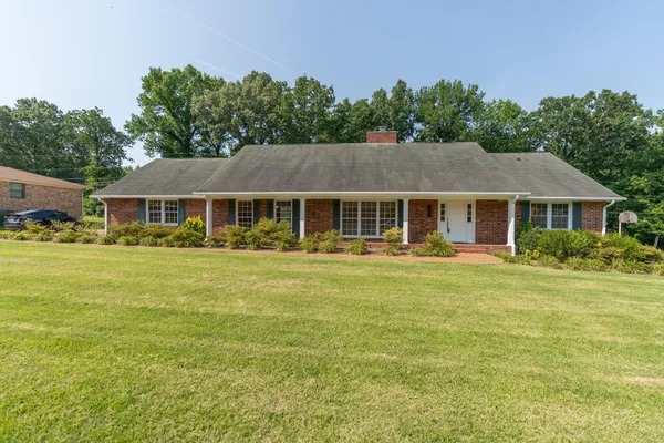 $550,000 | 7418 Twinbrook Drive, Chattanooga, TN 37421