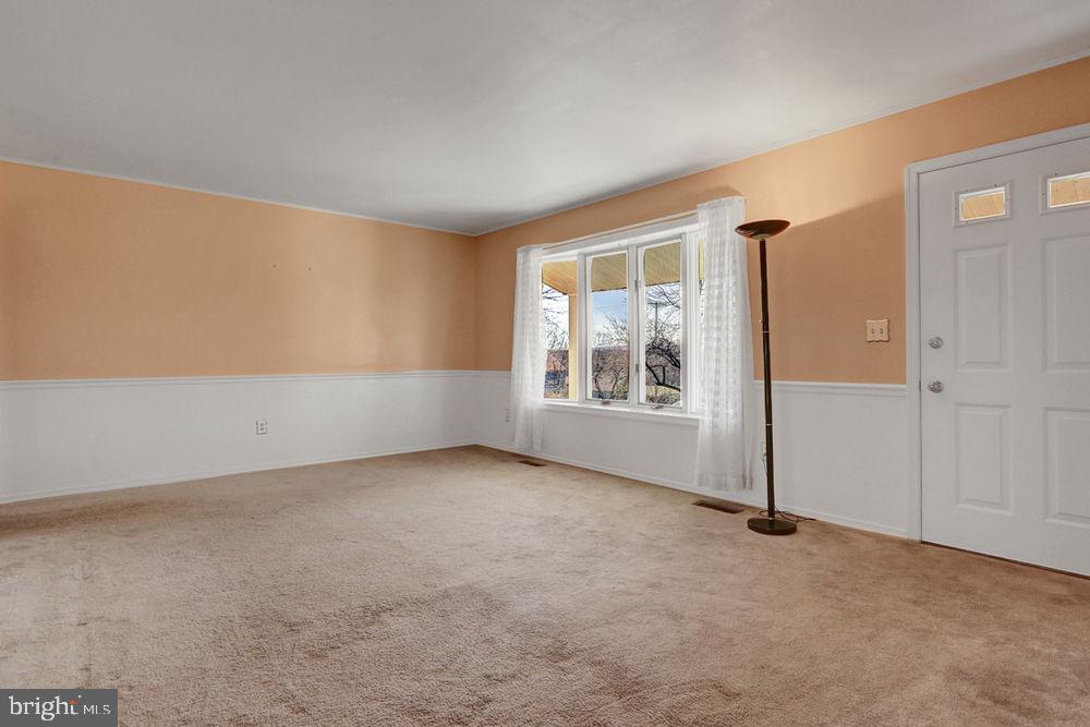 604 Burgners Road Carlisle, PA 17015 - Photo 3 of 25 Gallery Image 3