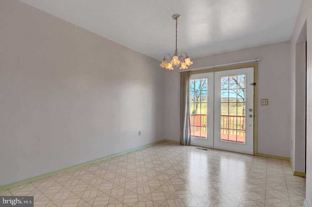 604 Burgners Road Carlisle, PA 17015 - Photo 10 of 25 Gallery Image 10