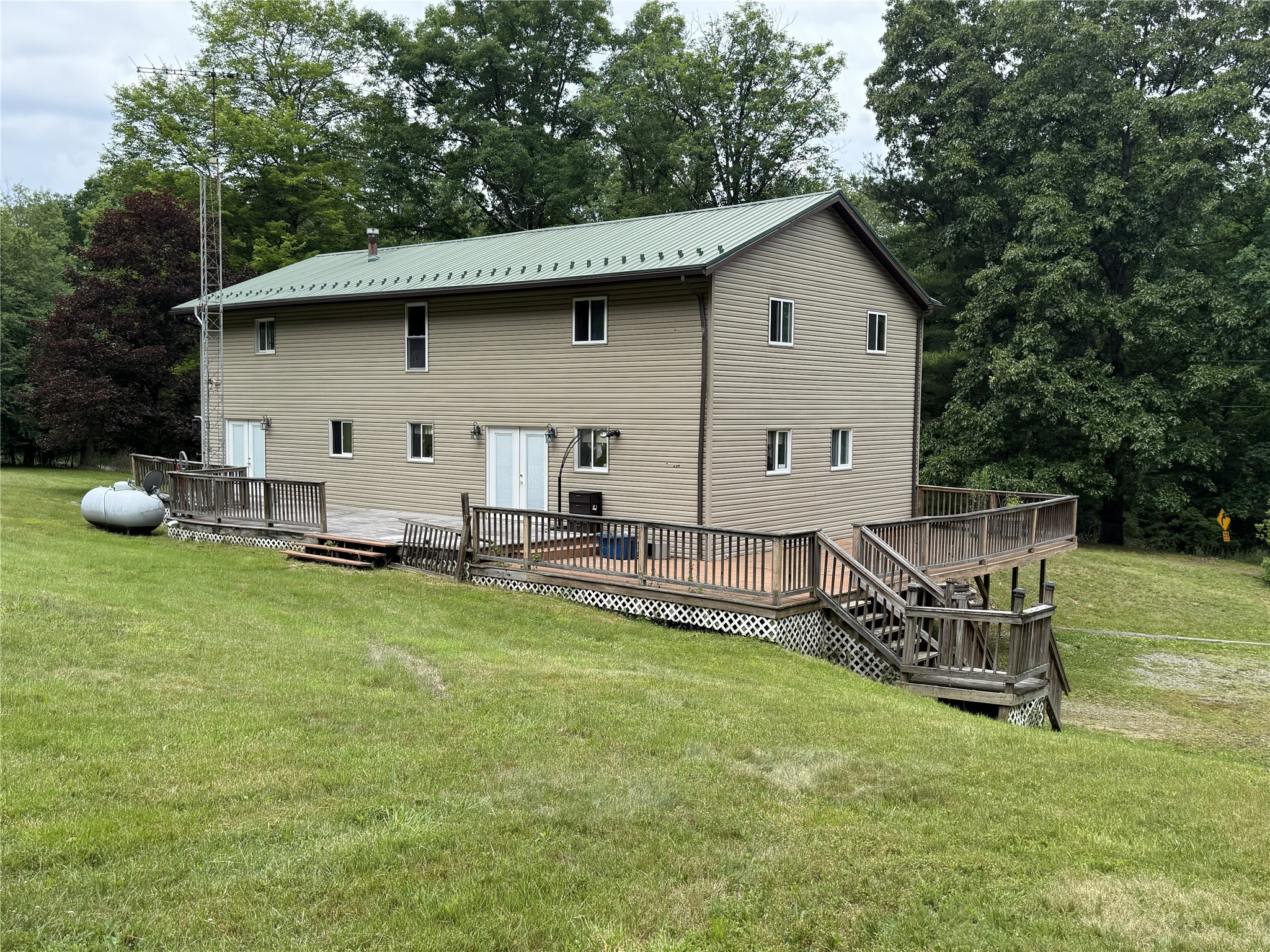 884 Valley Road Polk, PA 16342 - Photo 3 of 47 Back