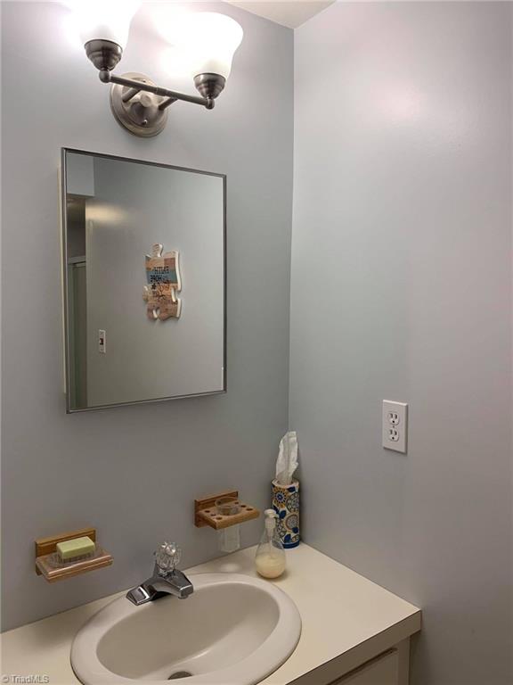 8020 Broad Street Rural Hall, NC 27045 - Photo 18 of 48