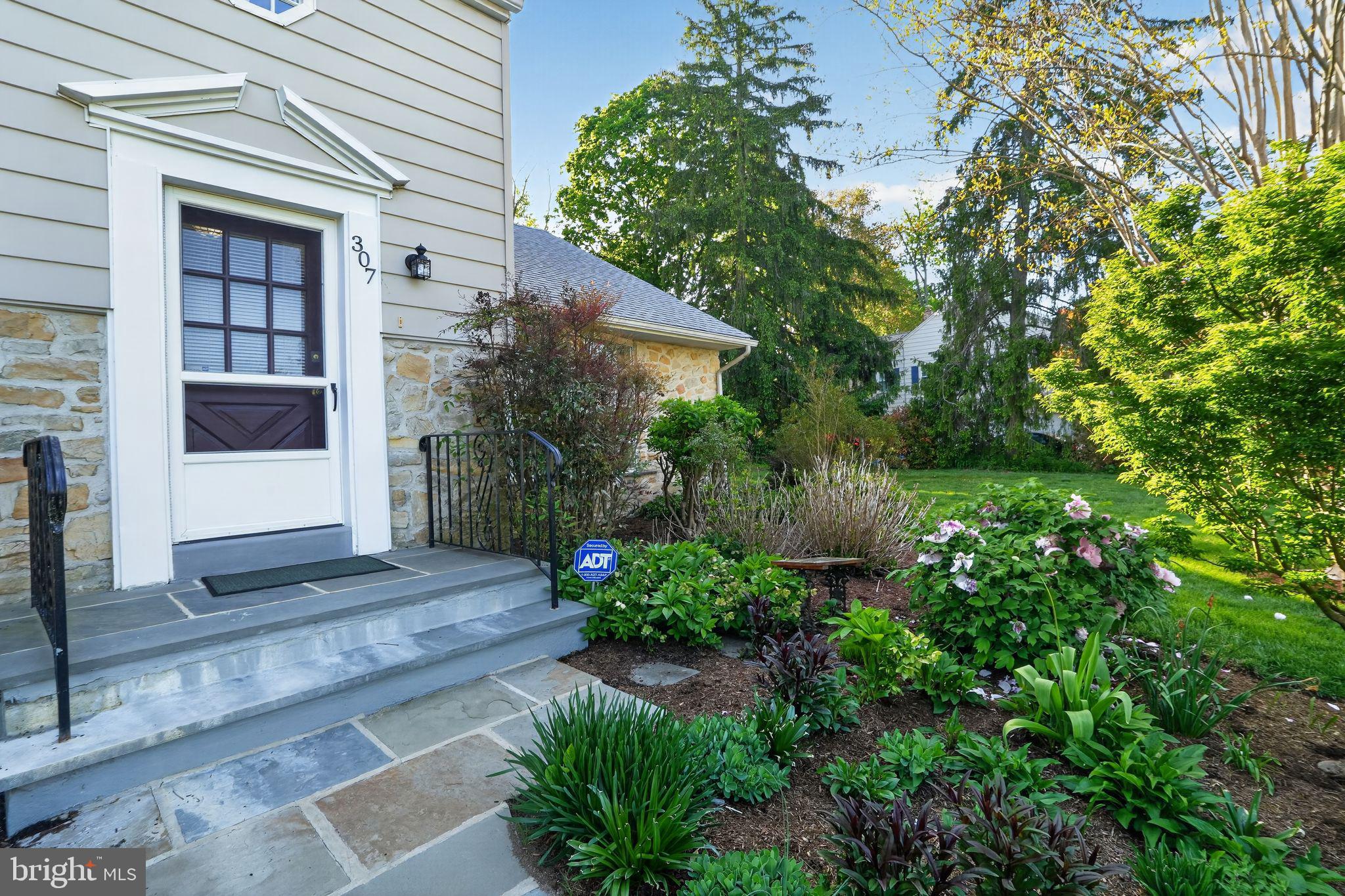 307 Colonial Drive Wallingford, PA 19086 - Photo 38 of 46