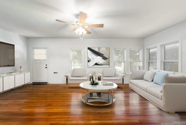 $1,750 | 465 South Guenther Avenue, New Braunfels, TX 78130