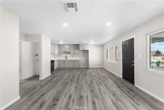 $509,999 | 638 West Avenue H, Lancaster, CA 93534