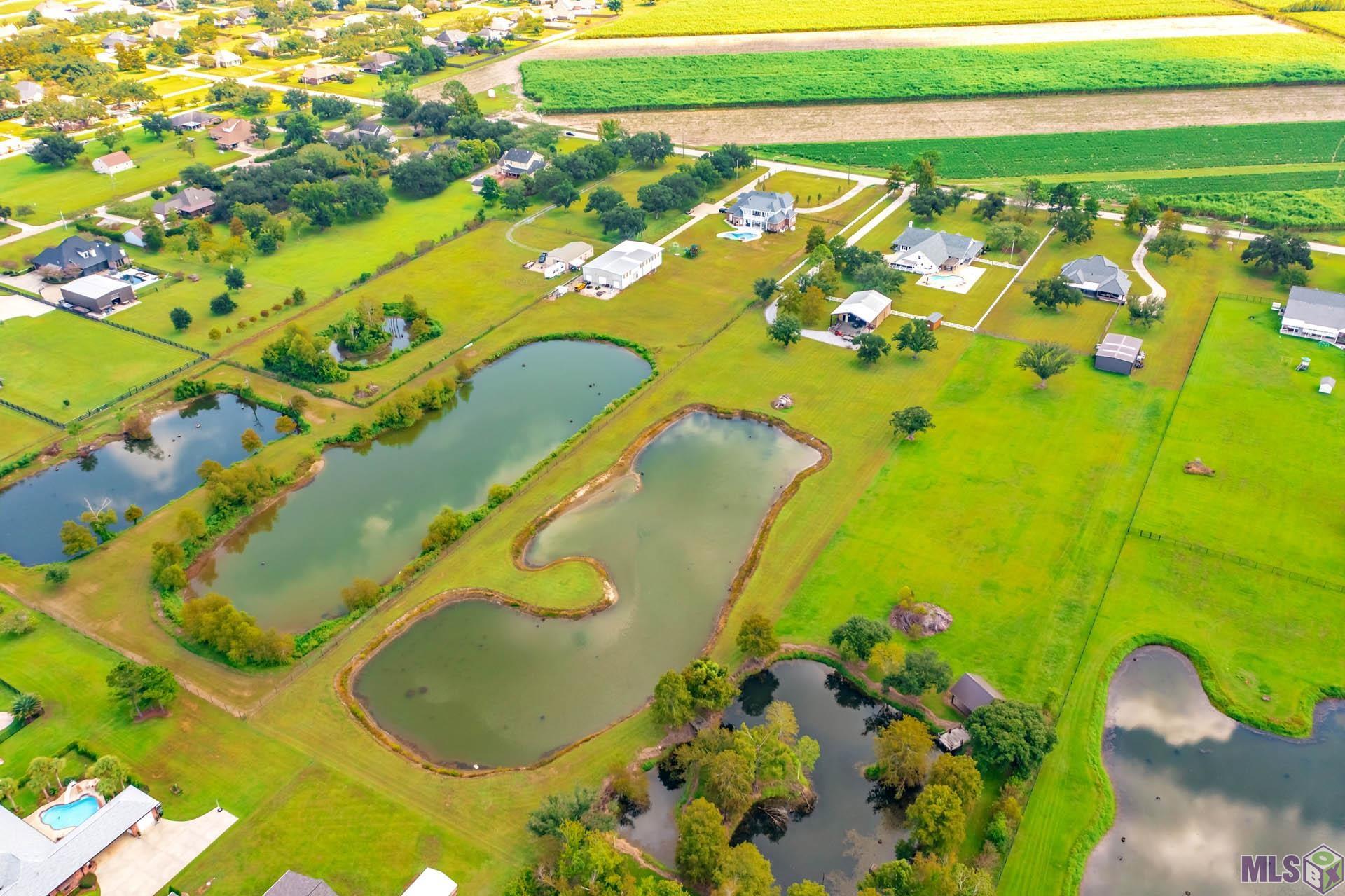 1538 Savanne Road Houma, LA 70360 - Photo 7 of 18 Gallery Image 7