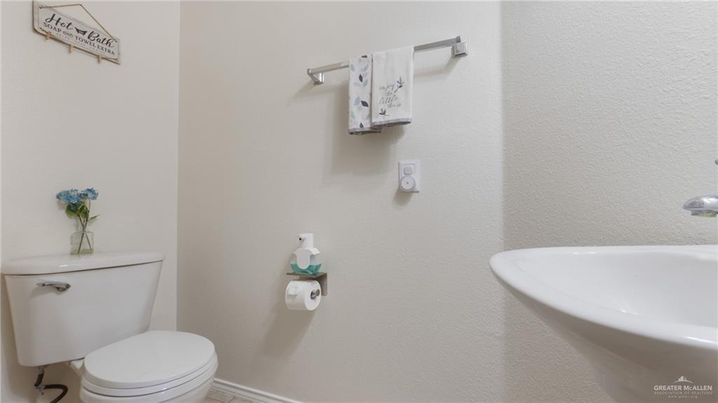 2504 Frontera Road McAllen, TX 78504 - Photo 17 of 42